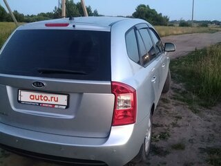 2010 Kia Carens II (UN), серебристый, 600000 рублей, вид 4
