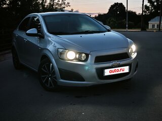 2013 Chevrolet Aveo II, серый, 650000 рублей, вид 2