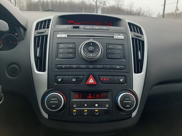 2011 Kia Ceed I Рестайлинг, серый - вид 9