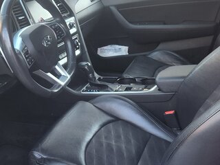 2018 Hyundai Sonata VII (LF) Рестайлинг, красный, 2000000 рублей, вид 3
