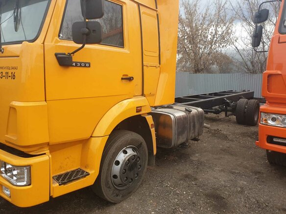 2006 КамАЗ 4308, жёлтый, 2500000 рублей - вид 4
