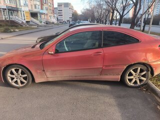 2002 Mercedes-Benz C-Класс 200 II (W203), красный, 290000 рублей, вид 3