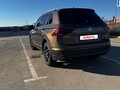 2018 Volkswagen Tiguan II, коричневый, 3550000 рублей - вид 3