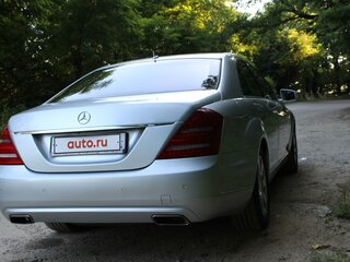2010 Mercedes-Benz S-Класс 350 V (W221) Рестайлинг, серебристый, 2500000 рублей, вид 4