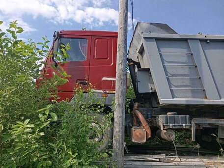 2013 МАЗ 6501, красный, 1500000 рублей, вид 2