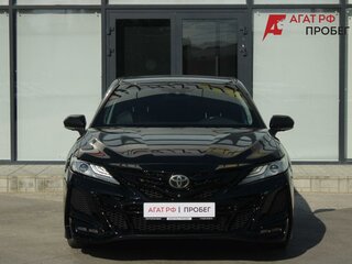 2018 Toyota Camry VII (XV50) Рестайлинг 2, чёрный, 2400000 рублей, вид 2