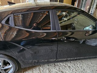 2018 Hyundai Veloster II, чёрный, 1500000 рублей, вид 3
