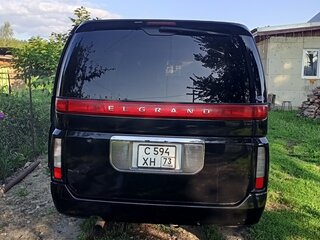 2002 Nissan Elgrand II (E51), чёрный, 810000 рублей, вид 3