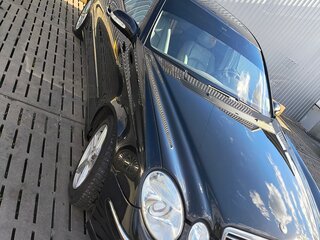 2005 Mercedes-Benz E-Класс 200 NGT III (W211, S211), чёрный, 700000 рублей, вид 2