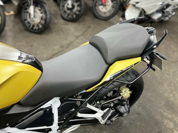 2020 BMW R 1250 RS, золотистый, 1190000 рублей - вид 19