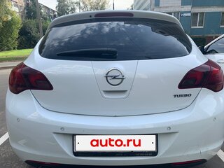 2011 Opel Astra J, белый, 650000 рублей, вид 2