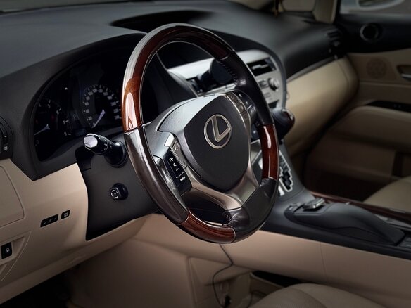 2015 Lexus RX 350 III Рестайлинг, белый, 2500000 рублей - вид 5