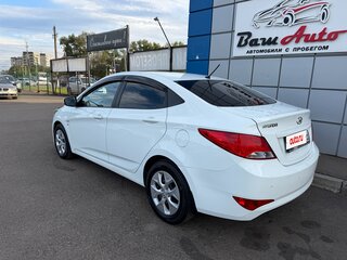 2014 Hyundai Solaris I Рестайлинг, белый, 875000 рублей, вид 3