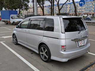 2011 Toyota ISis I Рестайлинг, серый, 1525000 рублей, вид 4