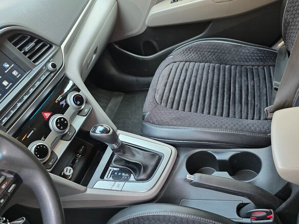 2018 Hyundai Elantra VI (AD) Рестайлинг, серебристый, 1550000 рублей - вид 11