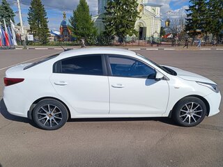 2018 Kia Rio IV, белый, 1550000 рублей, вид 2