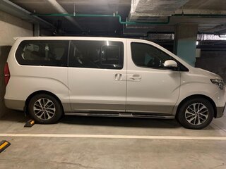 2019 Hyundai Grand Starex I Рестайлинг 2, белый, 3700000 рублей, вид 1