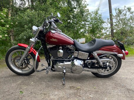 2008 Harley-Davidson Dyna Low Rider, пурпурный, 850000 рублей, вид 2