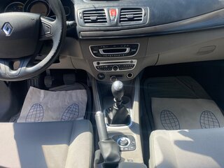 2010 Renault Megane III, серебристый, 600000 рублей, вид 4
