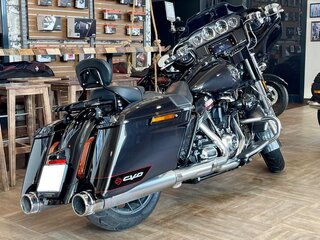 2019 Harley-Davidson CVO Street Glide, серый, 3050000 рублей, вид 5