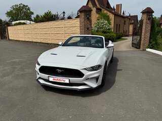 2017 Ford Mustang VI Рестайлинг, белый, 2800000 рублей, вид 5