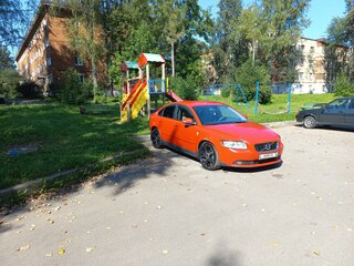 2007 Volvo S40 II Рестайлинг, красный, 700000 рублей, вид 4