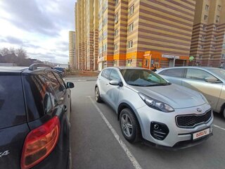 2018 Kia Sportage IV, серебристый, 1850000 рублей, вид 1
