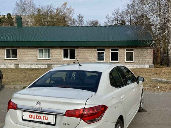 2013 Citroen C4 II, белый, 1050000 рублей - вид 2
