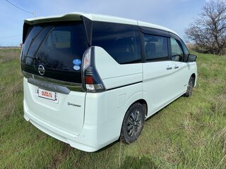 2018 Nissan Serena V (C27), белый, 1900000 рублей, вид 2