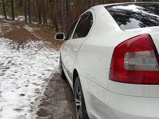 2011 Skoda Octavia II (A5) Рестайлинг, белый, 1050000 рублей, вид 4