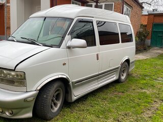 2000 Chevrolet Astro II, белый, 1400000 рублей, вид 4