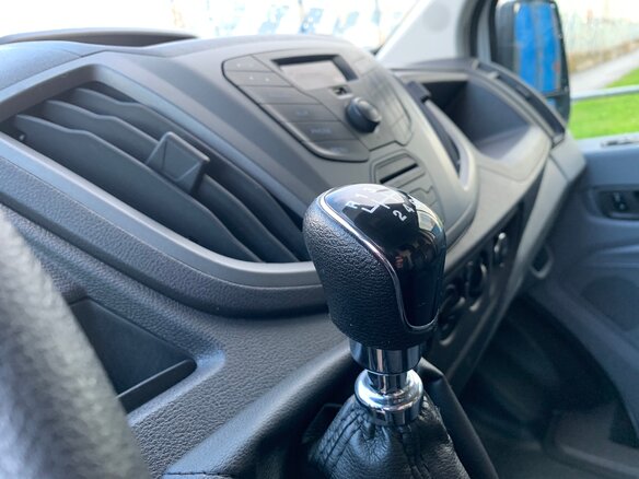 2015 Ford Transit, белый - вид 5