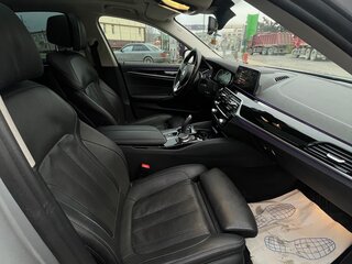 2018 BMW 5 серии 520d VII (G30/G31/G38), серебристый, 3600000 рублей, вид 5
