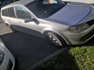 2006 Renault Megane II Рестайлинг, серебристый, 500000 рублей, вид 3