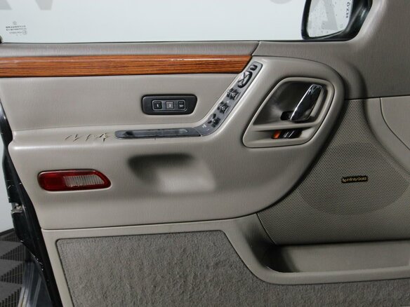 1999 Jeep Grand Cherokee II (WJ), чёрный - вид 5