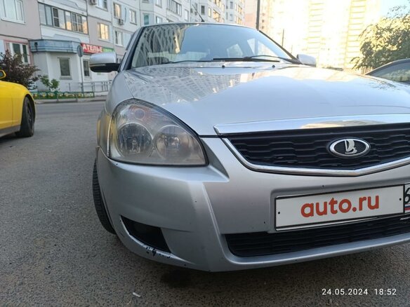 2011 Lada (ВАЗ) Priora I, серебристый, 250000 рублей - вид 2