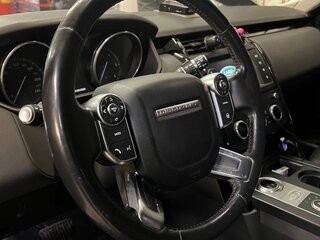 2017 Land Rover Discovery V, чёрный, 3450000 рублей, вид 4