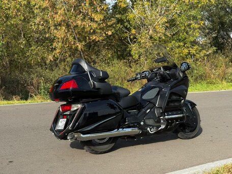 2014 Honda GL 1800 Gold Wing, чёрный, 1600000 рублей, вид 2