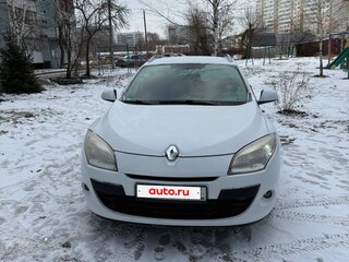 2010 Renault Megane III, белый, 650000 рублей, вид 3