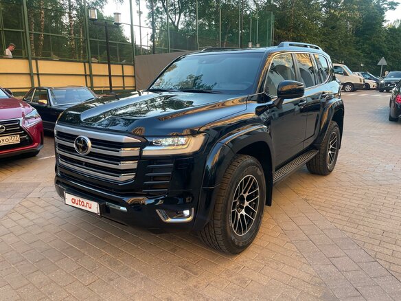 2021 Toyota Land Cruiser Arctic Trucks AT35 300 Series, чёрный, 15000000 рублей