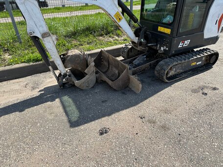 2021 Bobcat Гусеничные, 3100000 рублей, вид 2