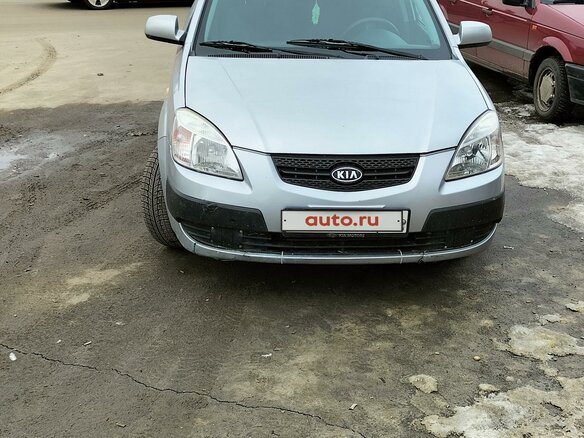 2007 Kia Rio II, серебристый, 450000 рублей - вид 1