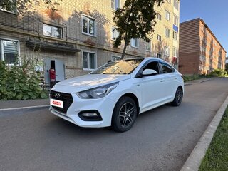 2017 Hyundai Solaris II, белый, 905000 рублей, вид 1