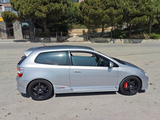 2005 Honda Civic Type R VII Рестайлинг, серебристый, 1100000 рублей, вид 4