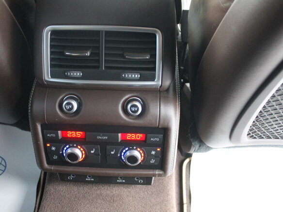 2010 Audi Q7 8-speed I (4L) Рестайлинг, коричневый - вид 12