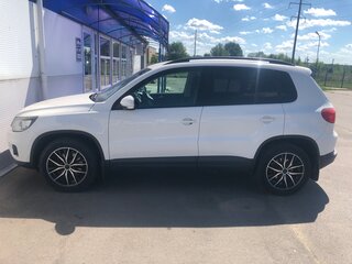 2012 Volkswagen Tiguan I Рестайлинг, белый, 1250000 рублей, вид 3