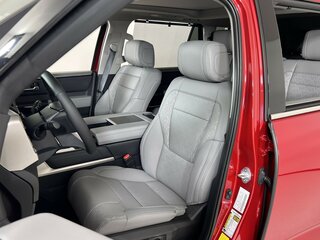 2025 Toyota Sequoia III, красный, 15802201 рублей, вид 5