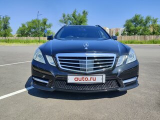 2011 Mercedes-Benz E-Класс 250 7G-Tronic IV (W212, S212, C207), чёрный, 2000000 рублей, вид 3
