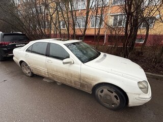 2001 Mercedes-Benz S-Класс 320 IV (W220), белый, 650000 рублей, вид 4