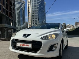 2011 Peugeot 308 I Рестайлинг, белый, 700000 рублей, вид 1